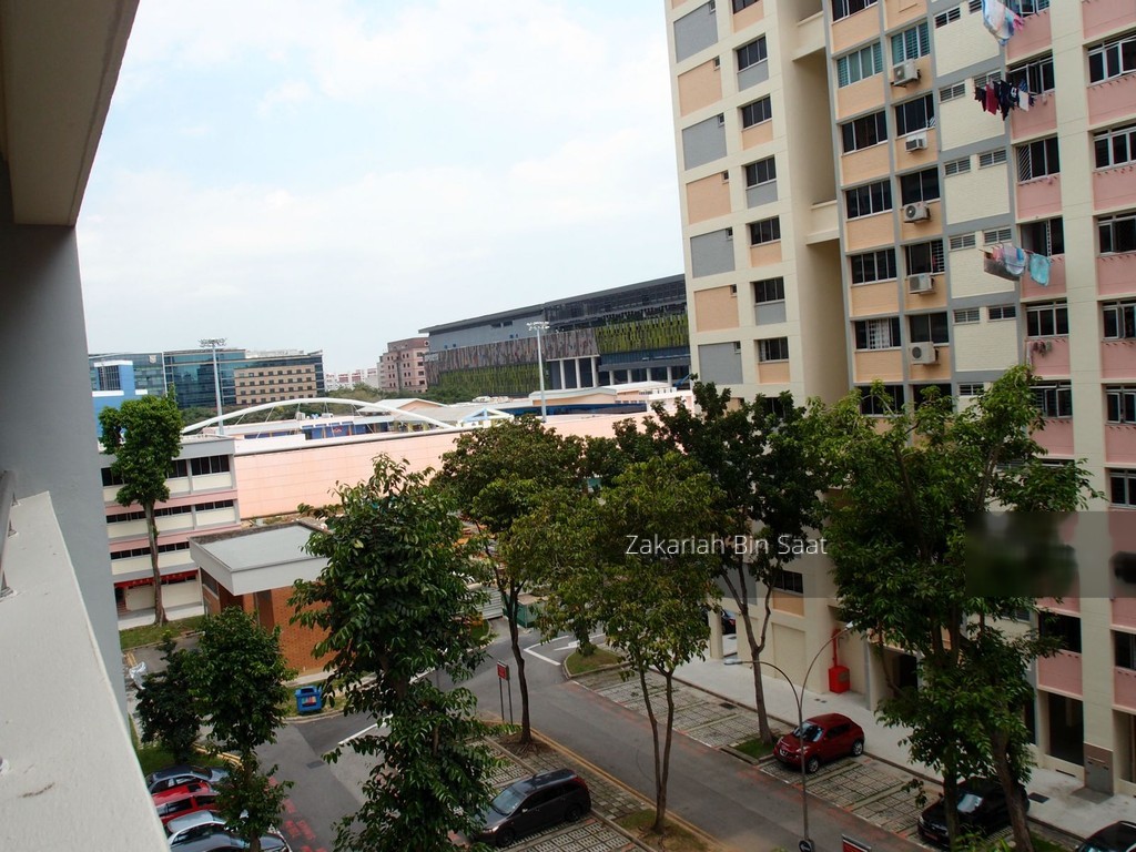 Blk 860 Tampines Avenue 5 (Tampines), HDB Executive #133317842